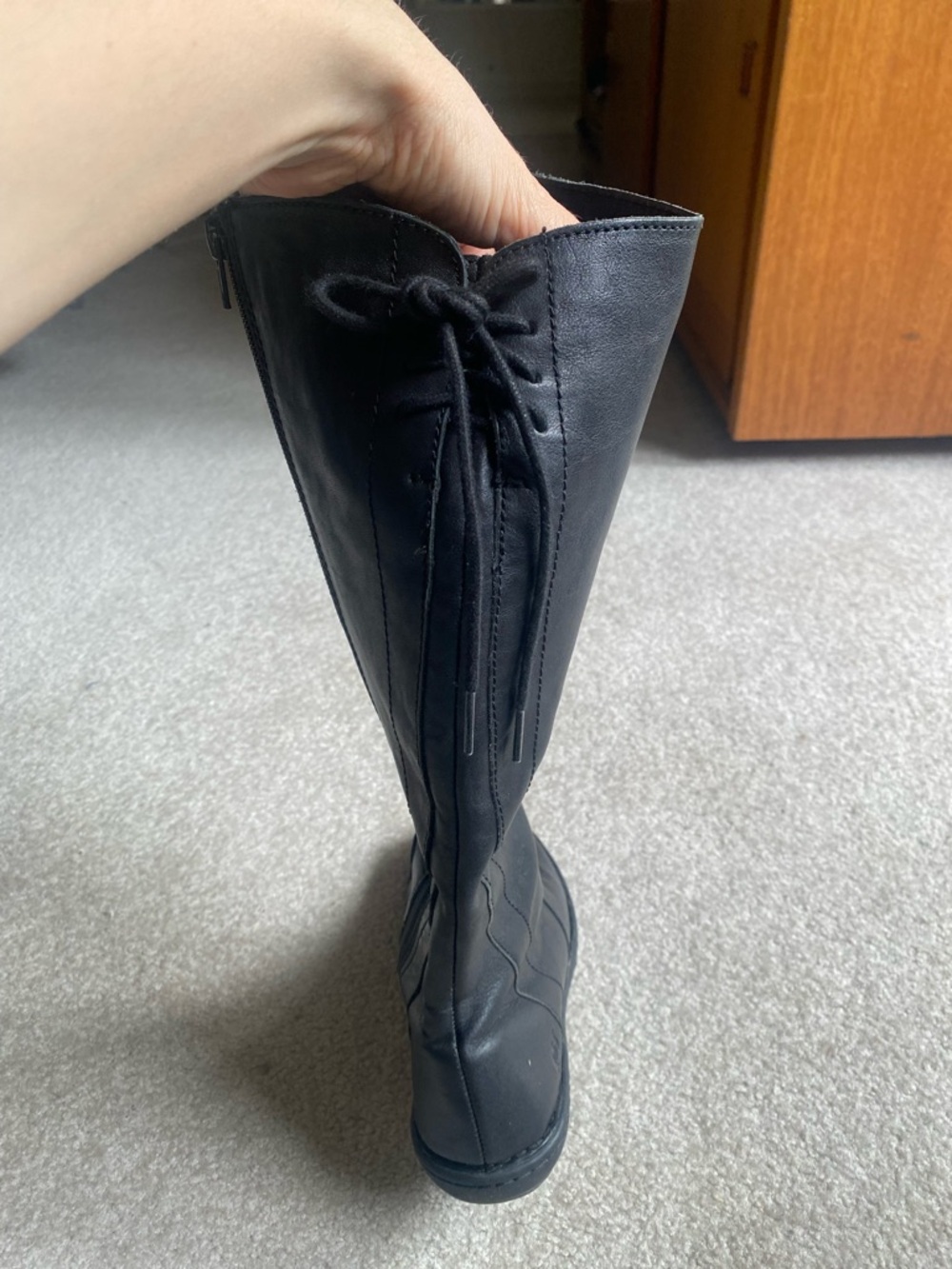 Women's Black Leather Knee-High Zip Boots - Picture 3 of 7